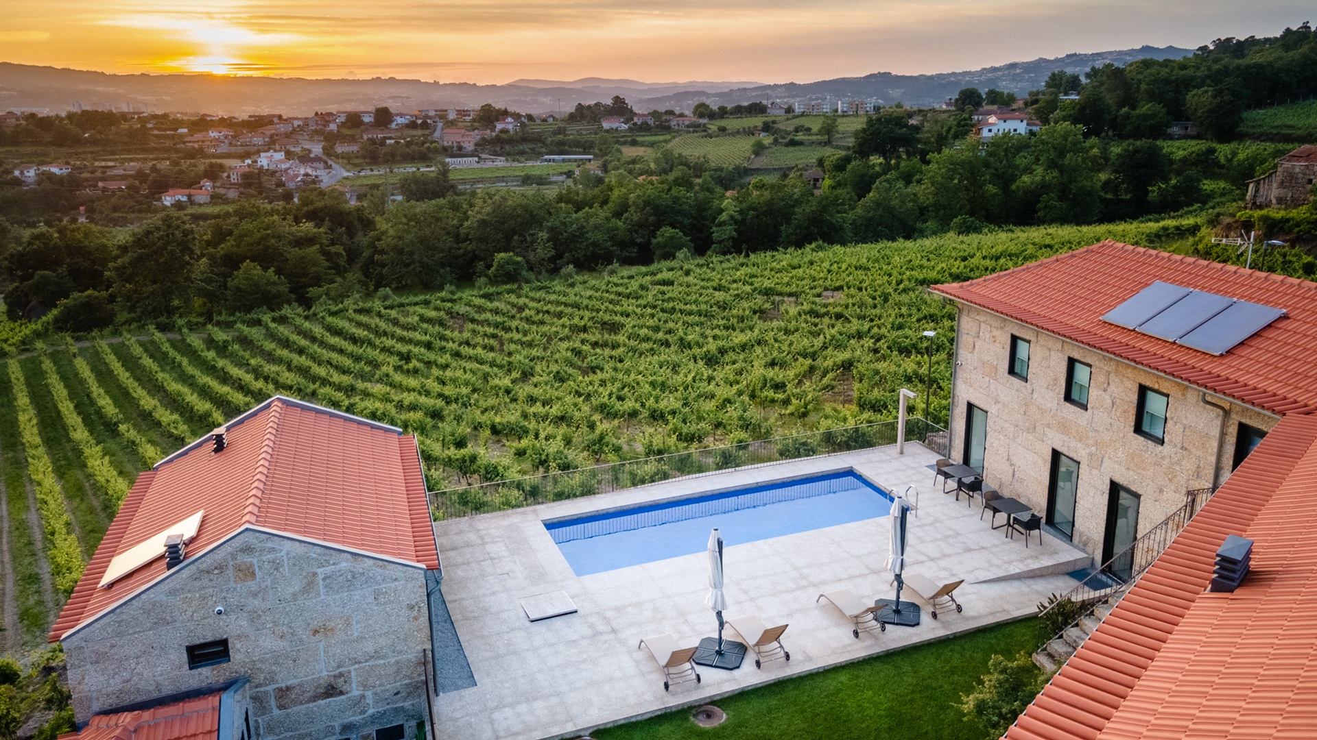 https://bo.outeyroretreat.com/FileUploads/experiencias-no-outeyro-retreat/dji_0317-hdr.jpg